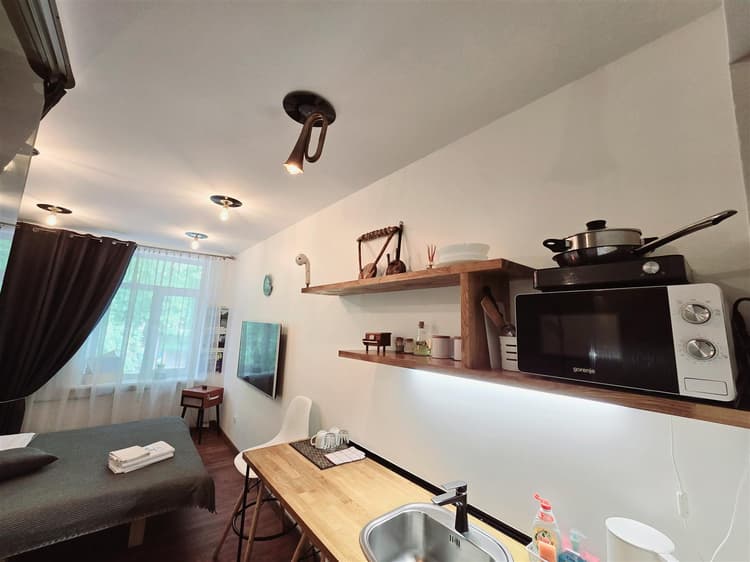 S12 Music studio apartment