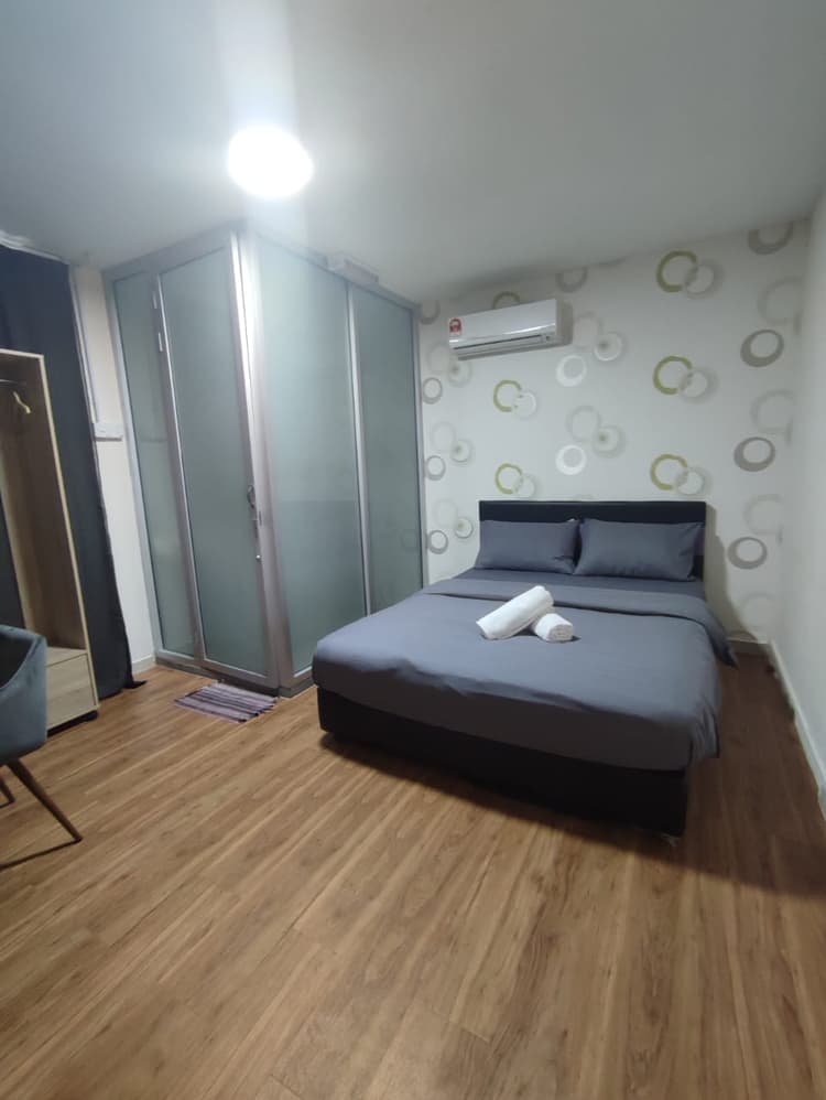 Private Room En-Suite Bathroom