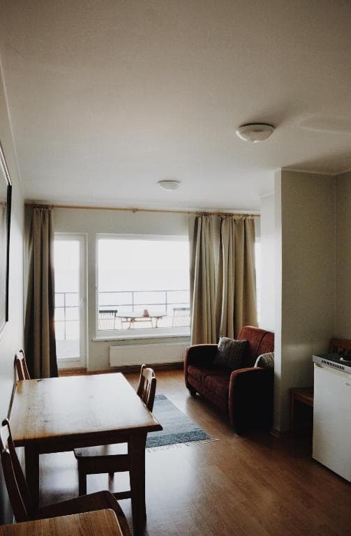 Peretuba rõdu ja merevaatega