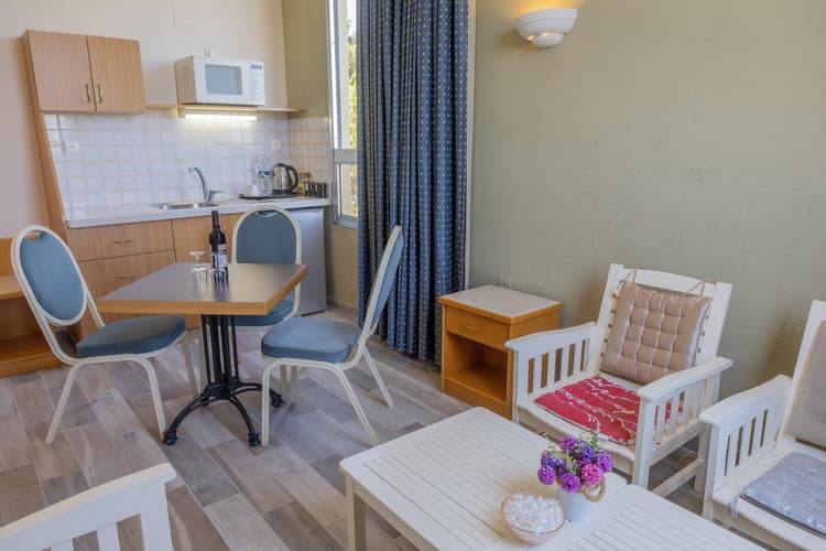 411 Suite with Sea View