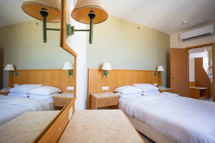 411 Suite with Sea View