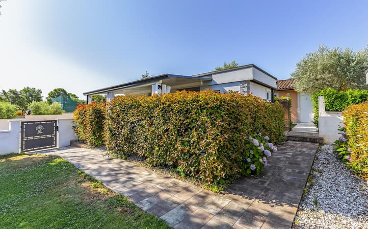 Luxury Mobile Home [1]