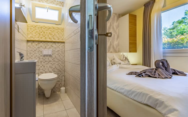 Luxury Mobile Home [1]