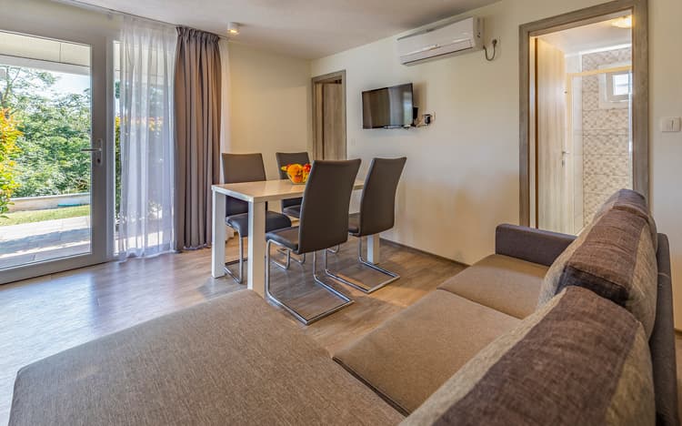 Luxury Mobile Home [2]