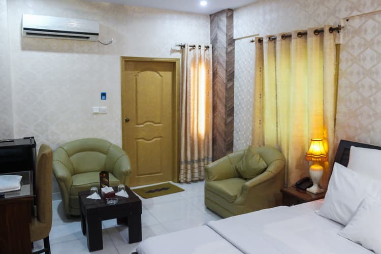 Standard Single Bedroom 330