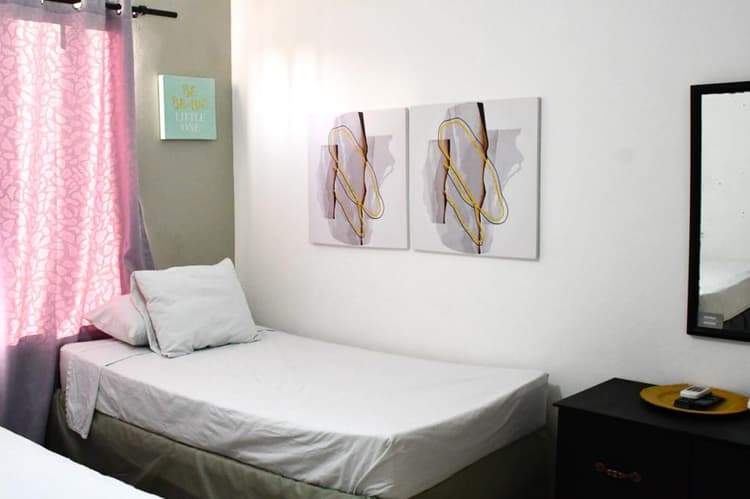 R12- Comfort Triple Room 1QB -1TB -Pool View