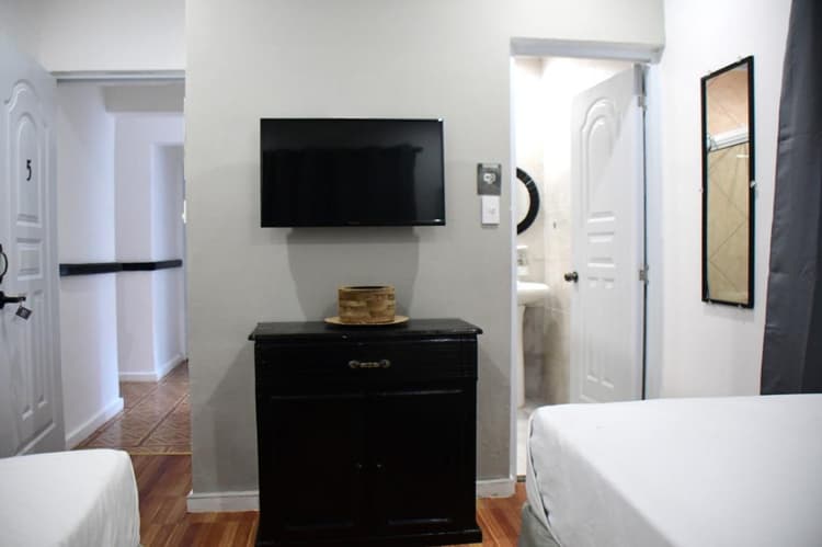 R-13  Comfort Twin Room