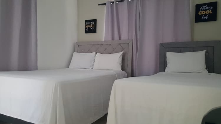 R14- Comfort Triple Room 1QB -1TB-Pool View