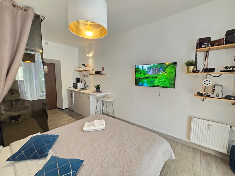 S14 Foto studio with balcony