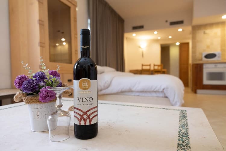 106 Junior suite with jacuzzi without view