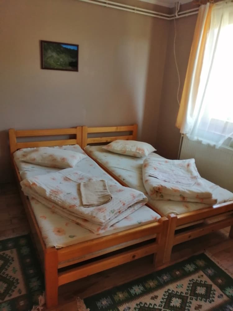 01 Twin room with bathroom