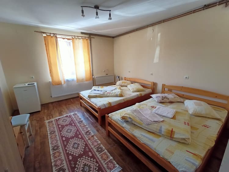 09 Large Double room