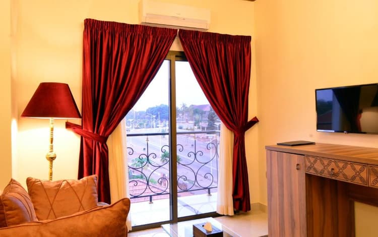 Executive Suite Sea View