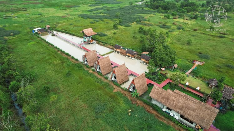 [B1] Bamboo Hut With Shared Bathroom