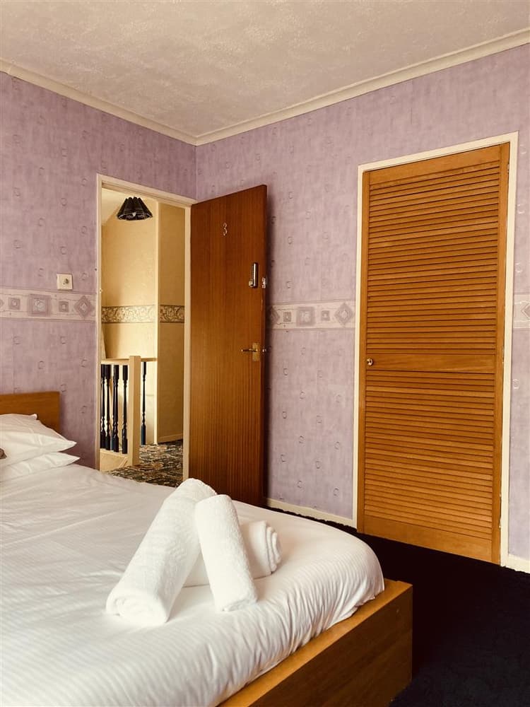 Melrose Two, "for a cosy stay close to the university"