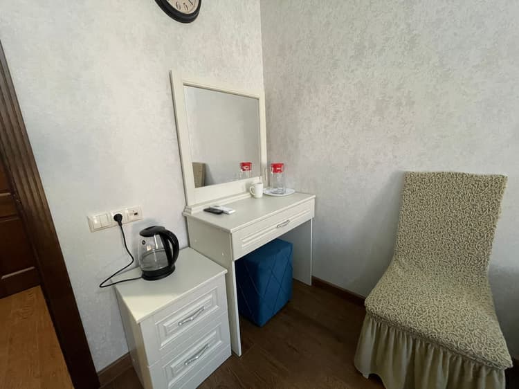 ГД "Роза Кавказа" №1 Двухкомнатный черырехместный номер 2-й этаж