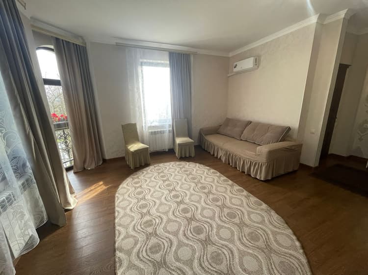 ГД "Роза Кавказа" №4 Четырехместный номер 3-й этаж