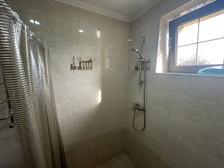 ГД "Роза Кавказа" №4 Четырехместный номер 3-й этаж