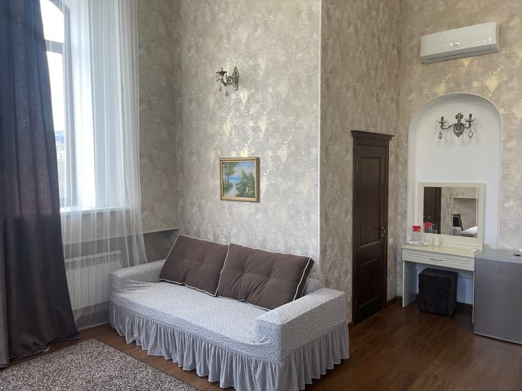 ГД "Роза Кавказа" №6 Четырехместный номер 4-й этаж