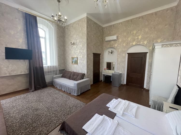 ГД "Роза Кавказа" №6 Четырехместный номер 4-й этаж