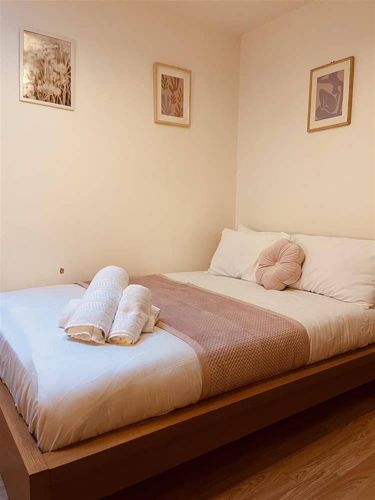 Woodbury Six-2,  'for an industrial haven in the city'