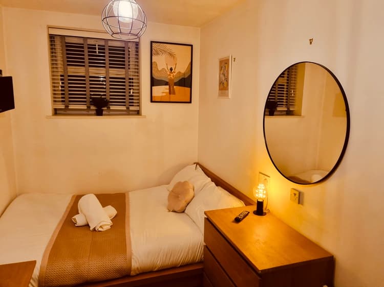 Woodbury Six-5, 'for an industrial haven in the city'