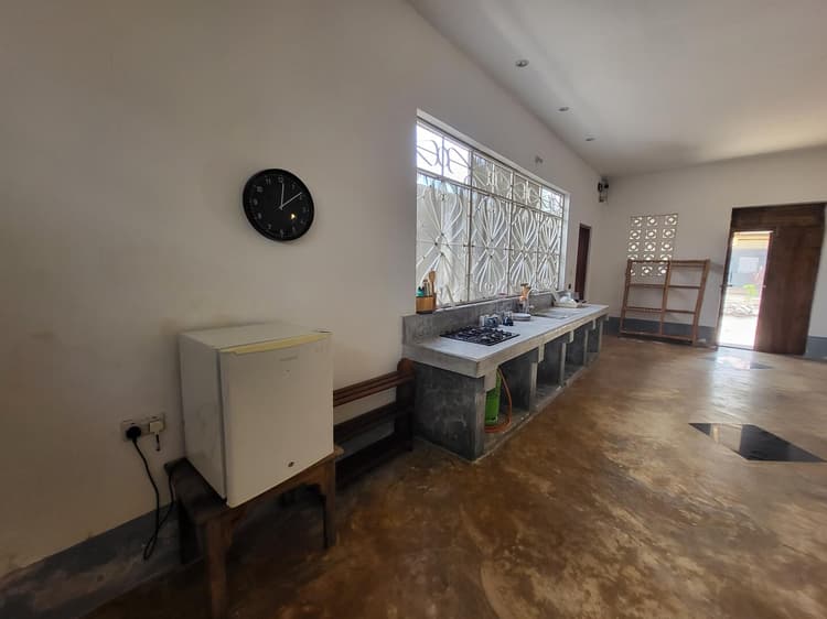 Hiliki House in the village