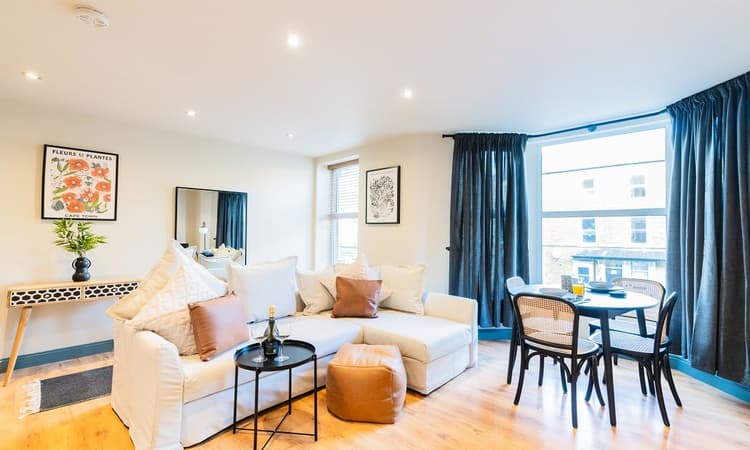 Bridgewater Three 'A Boutique Stay by the Sea'