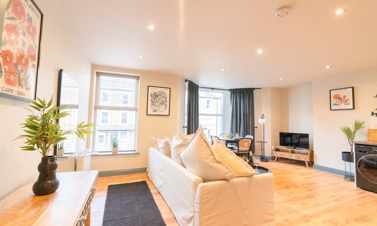 Bridgewater Three 'A Boutique Stay by the Sea'