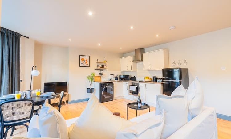 Bridgewater Three 'A Boutique Stay by the Sea'