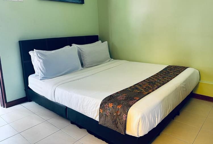 102 JEBAT DELUXE QUEEN