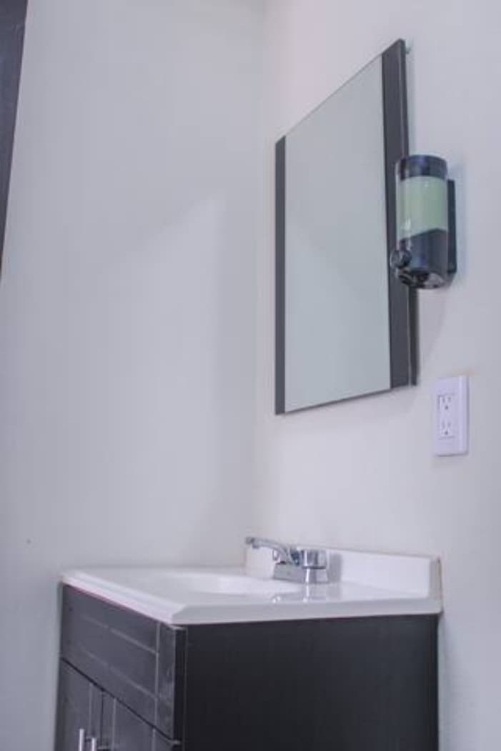 r7 · Hab nueva a un Costado Mdo Merced / Baño Compartido con R8 Oaxaca de Juárez