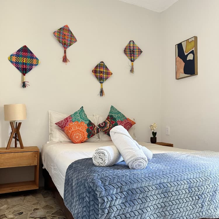 r8 · Hab Pequeña pareja / 1 cuadra Mdo Merced / Baño Compartido R7 Oaxaca de Juárez