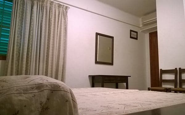 Habitación dos camas climatizada