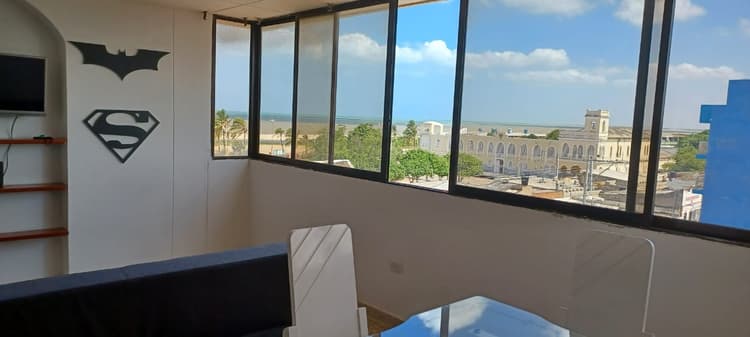 R1 (502) Apartamento con vista a la playa, la mejor zona de la ciudad, genial para trabajar o estar con la familia