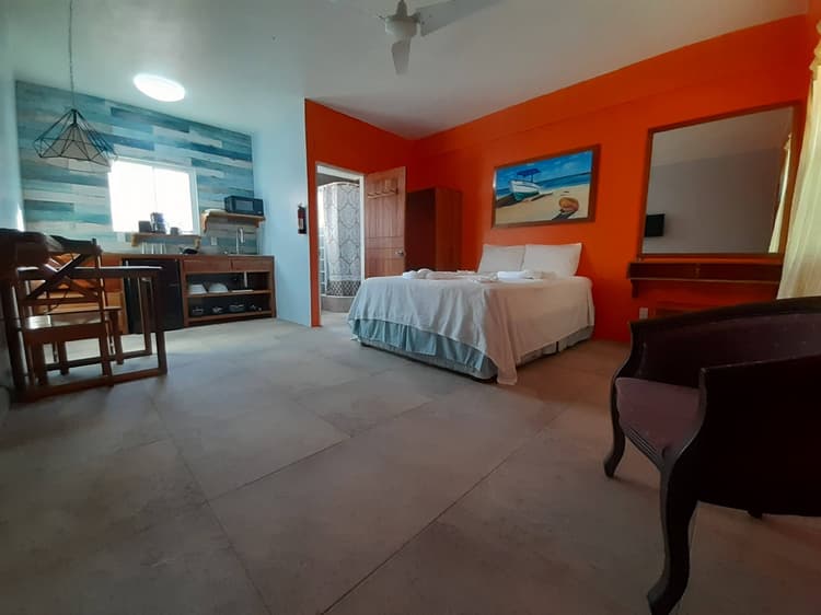 Studio Apartment (201)