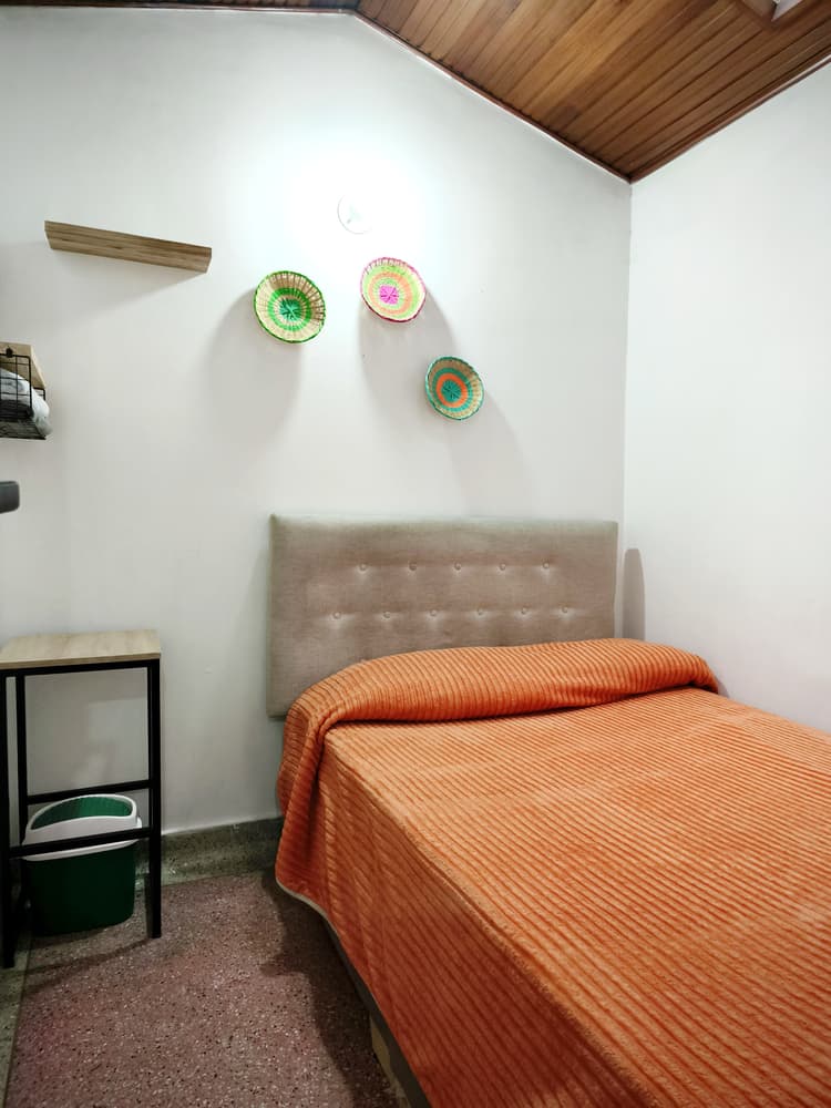 ALYN - Ayllu- Room
