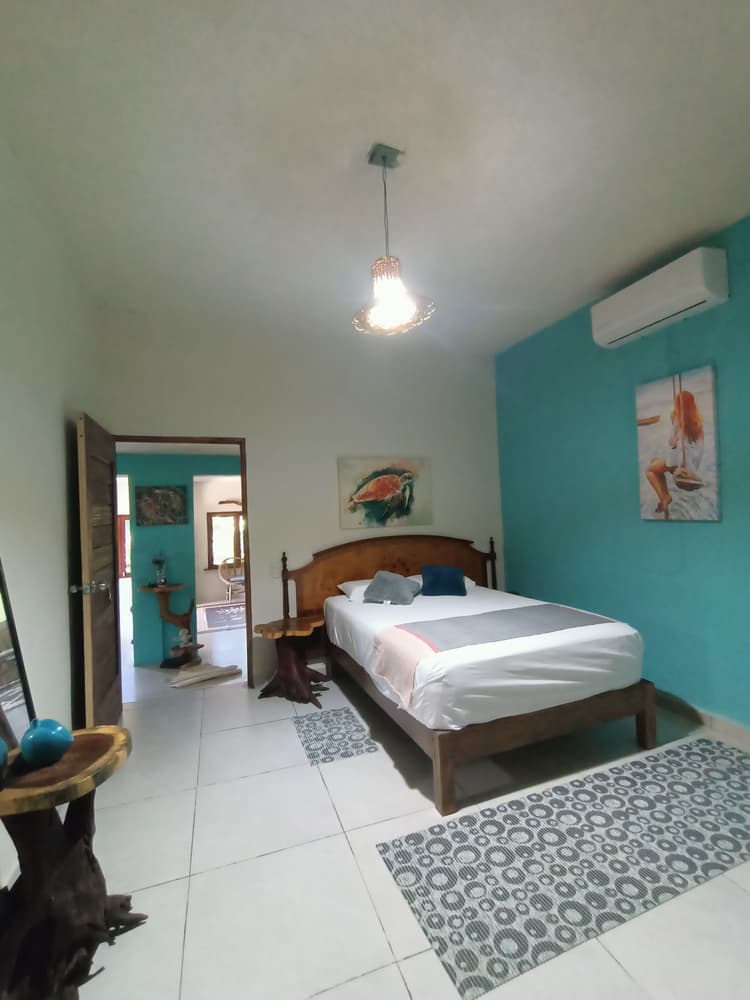 Caballito de Mar · Habitación privada con baño, cerca playa la punta Brisas de Zicatela