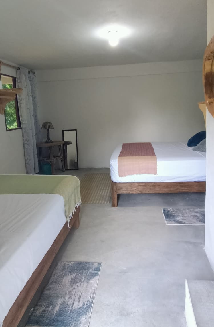 Pez · Habitación privada con baño, cerca playa la punta Brisas de Zicatela