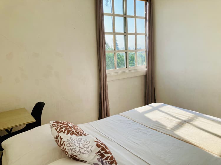 R2 Habitación Privada Matrimonial con Baño Compartido