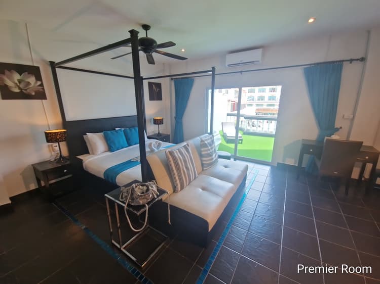 Premiere Room - with terrace and Spa Bath