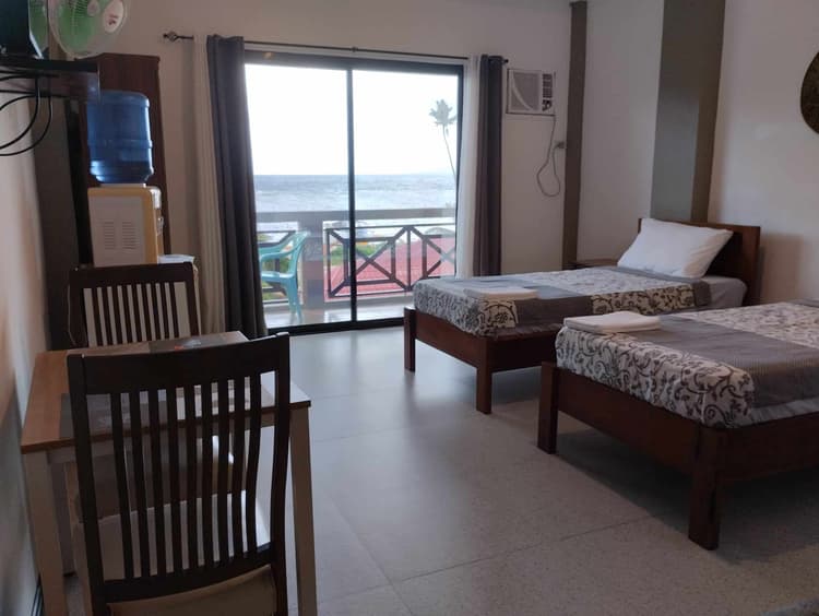 Unit D | 3rd Floor Twin Room