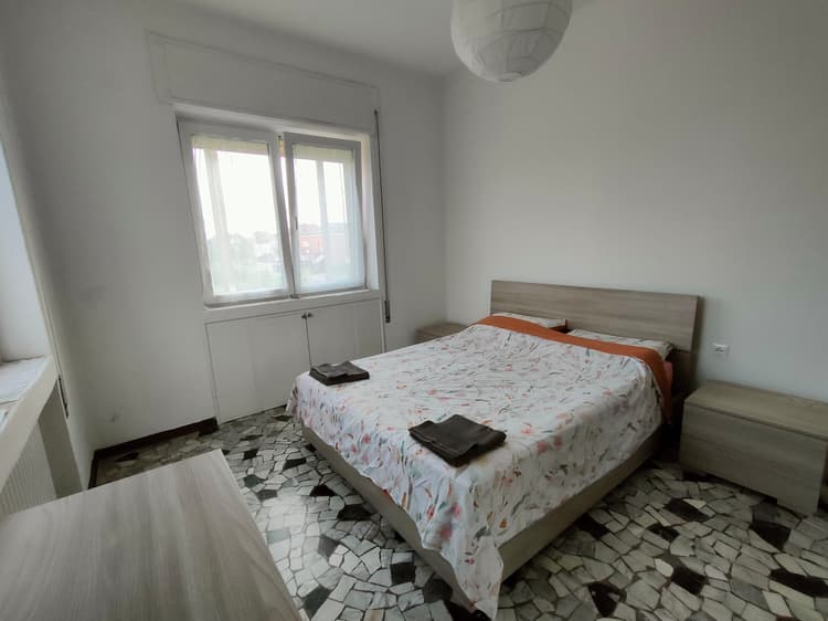 Double room 1 with shared bathroom