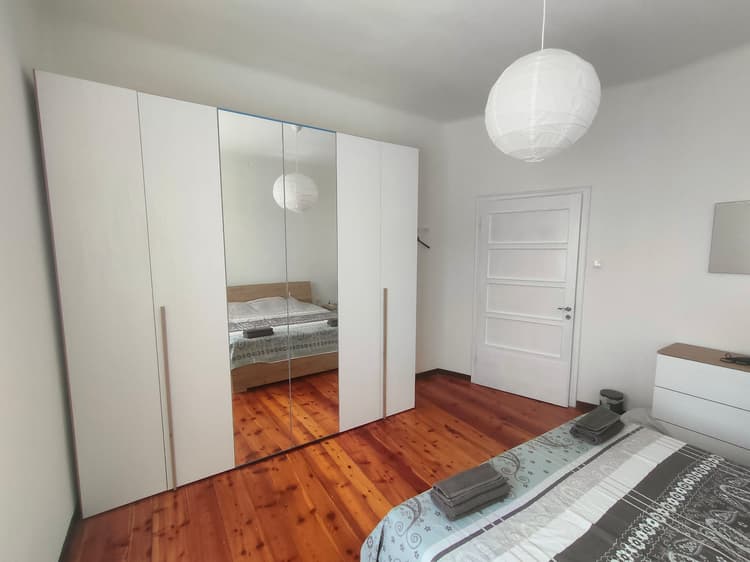 Double room 2 with shared bathroom