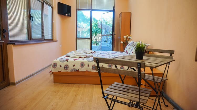 Къща за гости Памир