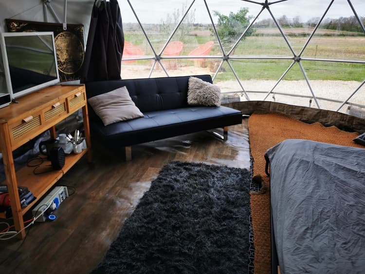 Secret Hot Tub Lincoln Dome Projector & Firepit