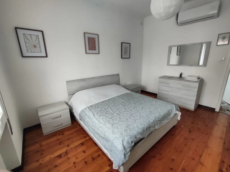Double room 3 with shared bathroom