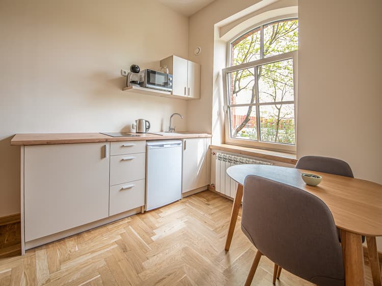 Vieno kambario apartamentai  su vaizdu į kiemą (maks.2 asm.)
