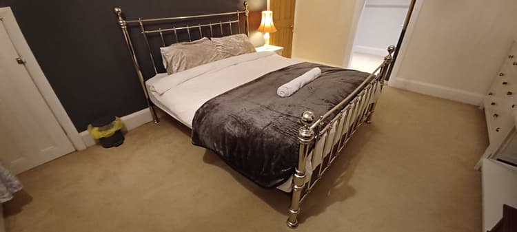 The Diamond En-suite Super King Room Hertfordshire