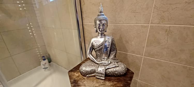 The Diamond En-suite Super King Room Hertfordshire